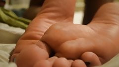 Femboy toes